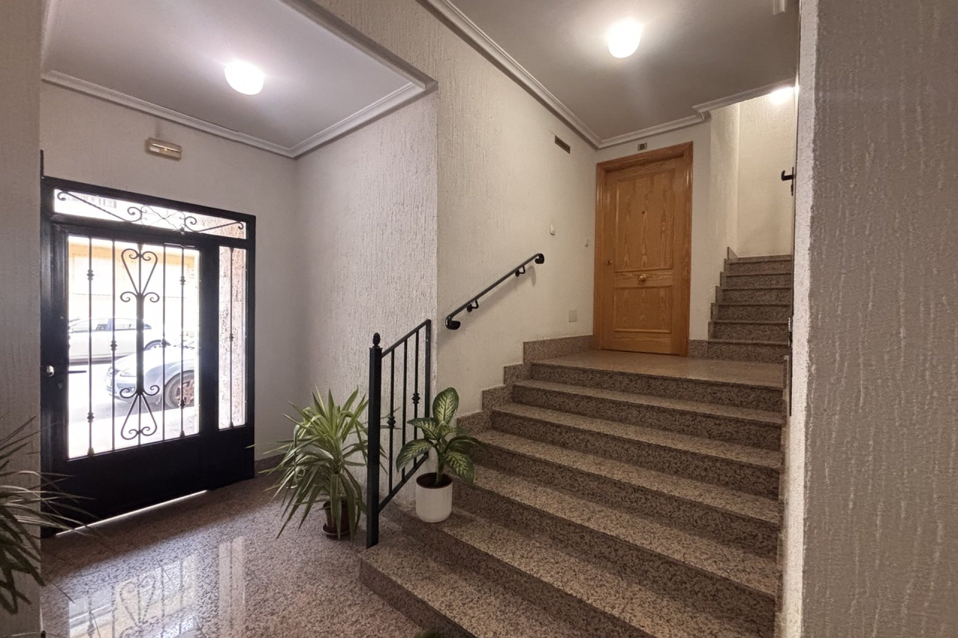 Resale - Apartment -
Lo Pagan