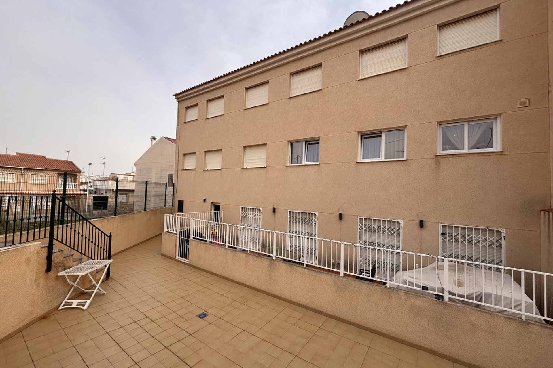 Resale - Apartment -
Lo Pagan