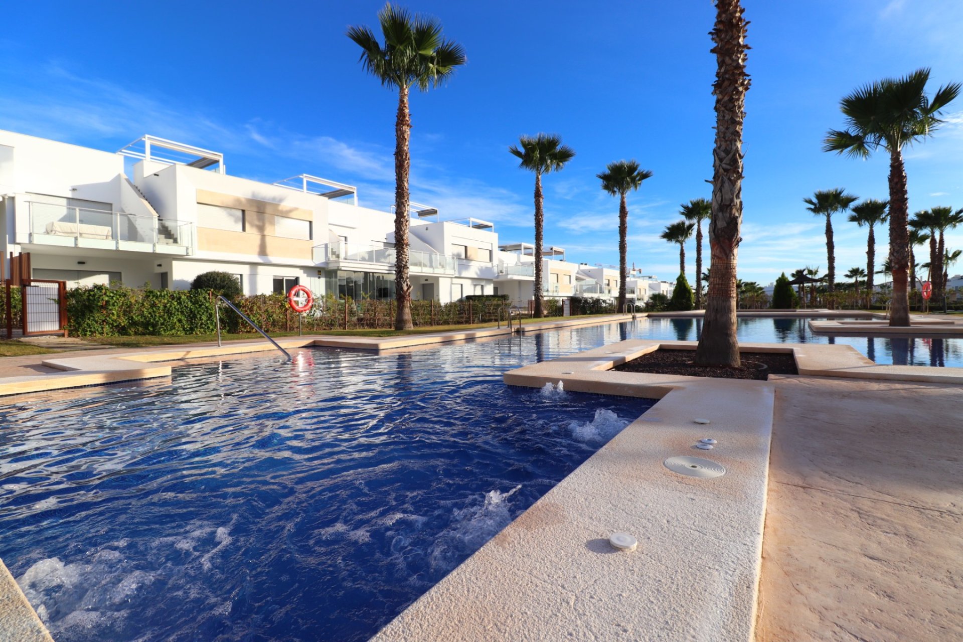 Resale - Apartment -
Los Montesinos - Entre Naranjos / Vistabella Golf