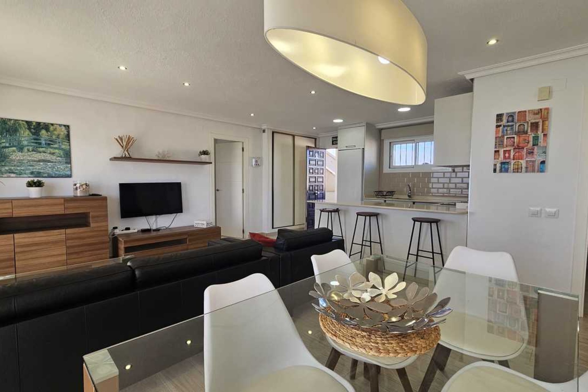 Resale - Apartment -
Mil Palmeras