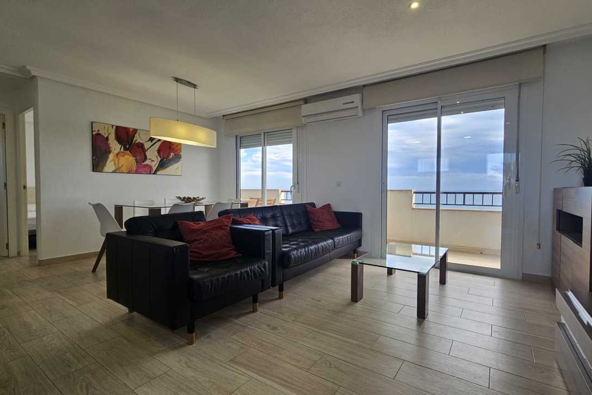 Resale - Apartment -
Mil Palmeras