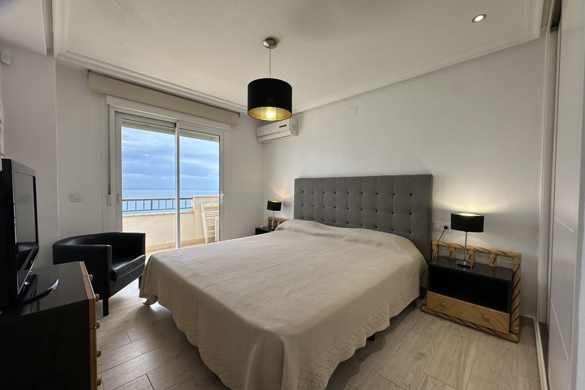 Resale - Apartment -
Mil Palmeras