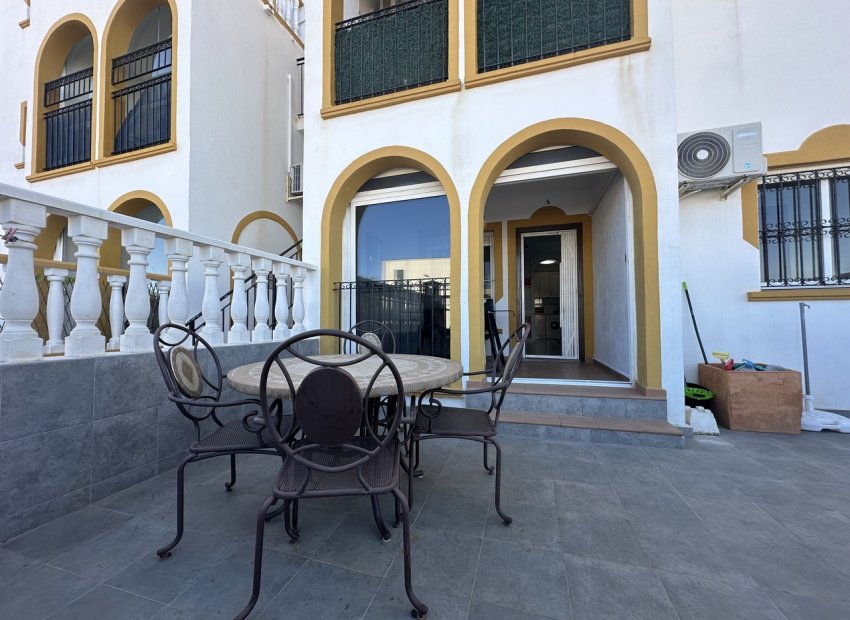 Resale - Apartment -
Orihuela Costa - La Zenia