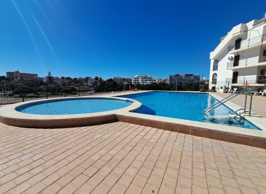 Resale - Apartment -
Orihuela Costa - La Zenia