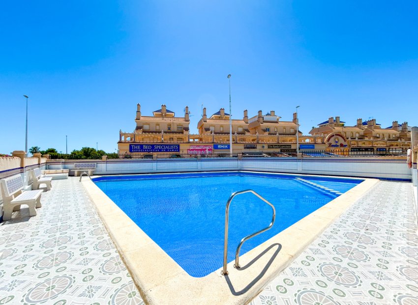 Resale - Apartment -
Orihuela Costa - La Zenia
