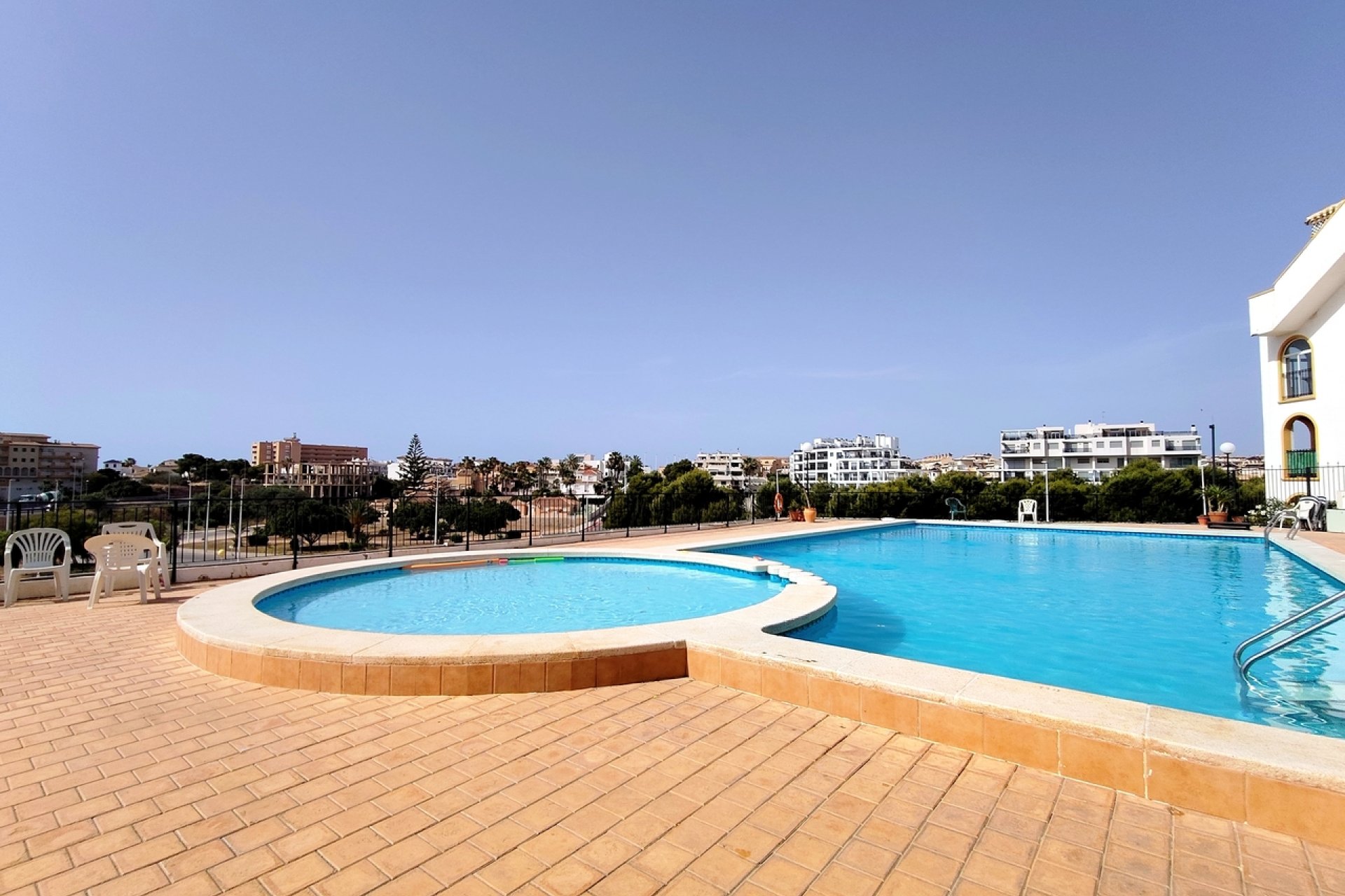 Resale - Apartment -
Orihuela Costa - La Zenia