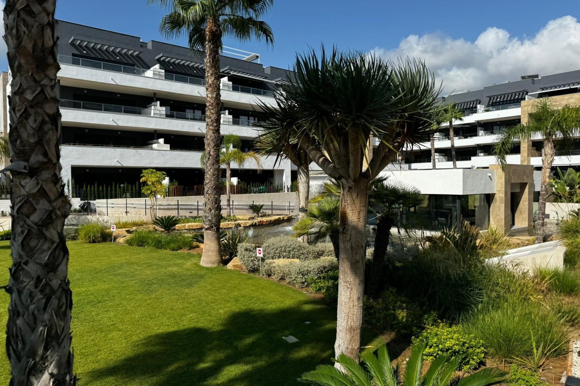 Resale - Apartment -
Orihuela Costa - La Zenia