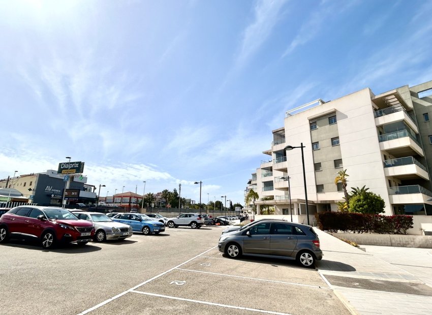 Resale - Apartment -
Orihuela Costa - Los Dolses