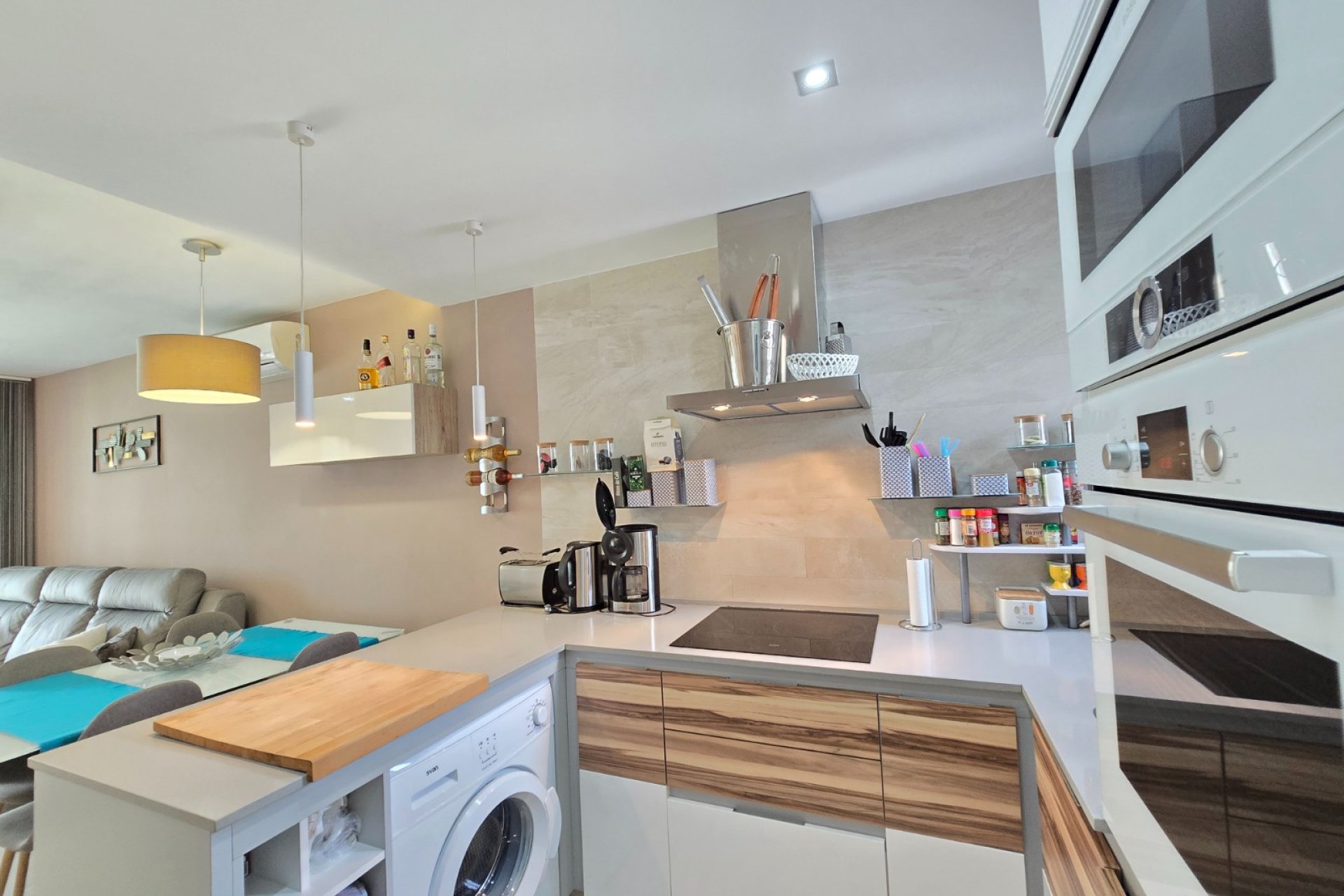 Resale - Apartment -
Orihuela Costa * - Punta Prima *