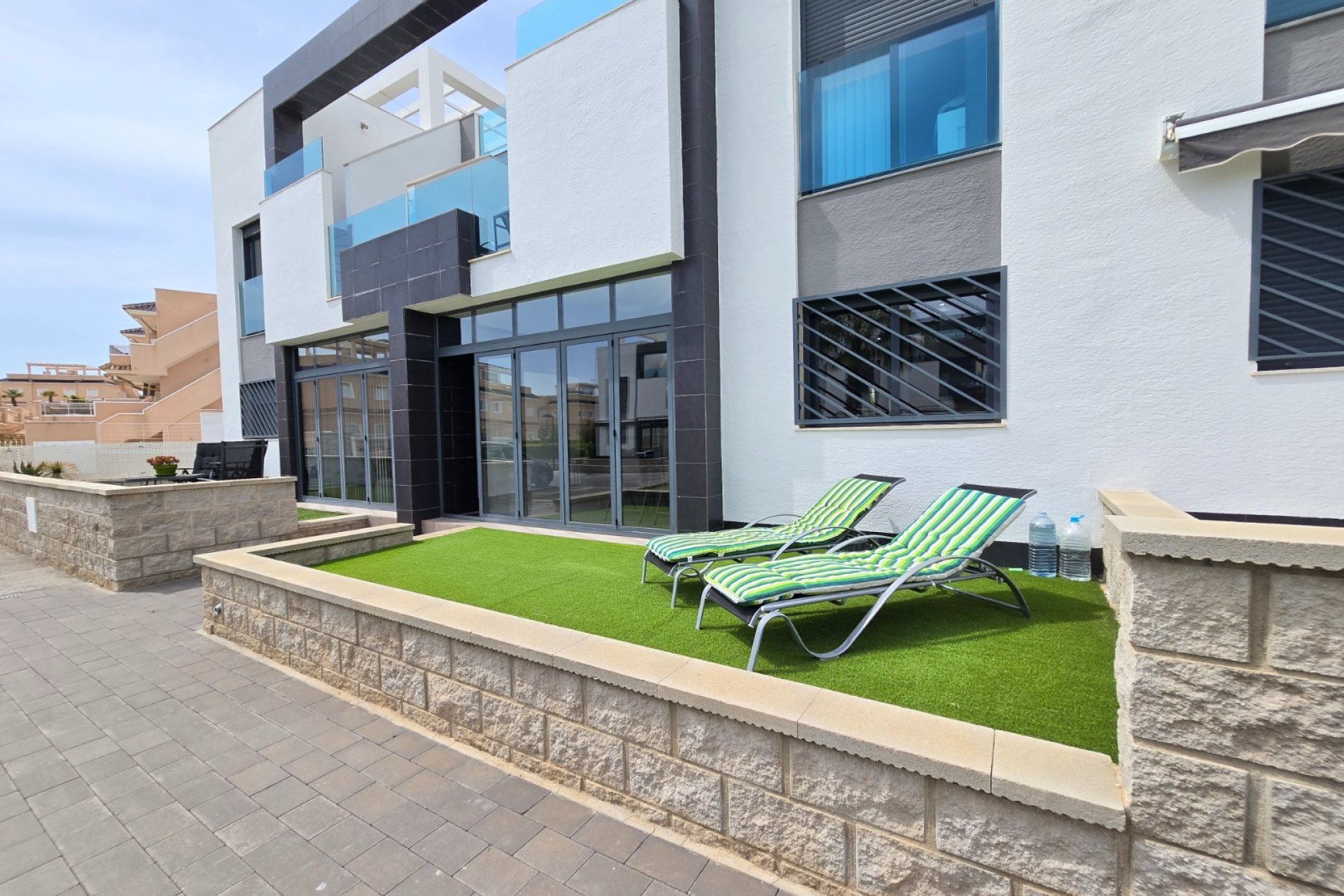 Resale - Apartment -
Orihuela Costa * - Punta Prima *