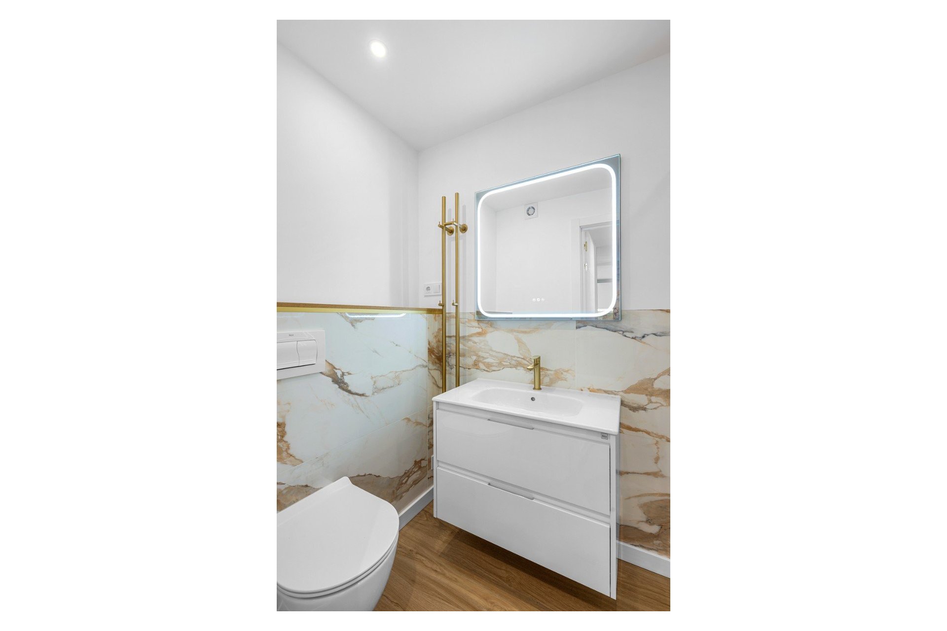 Resale - Apartment -
Orihuela Costa - Punta Prima