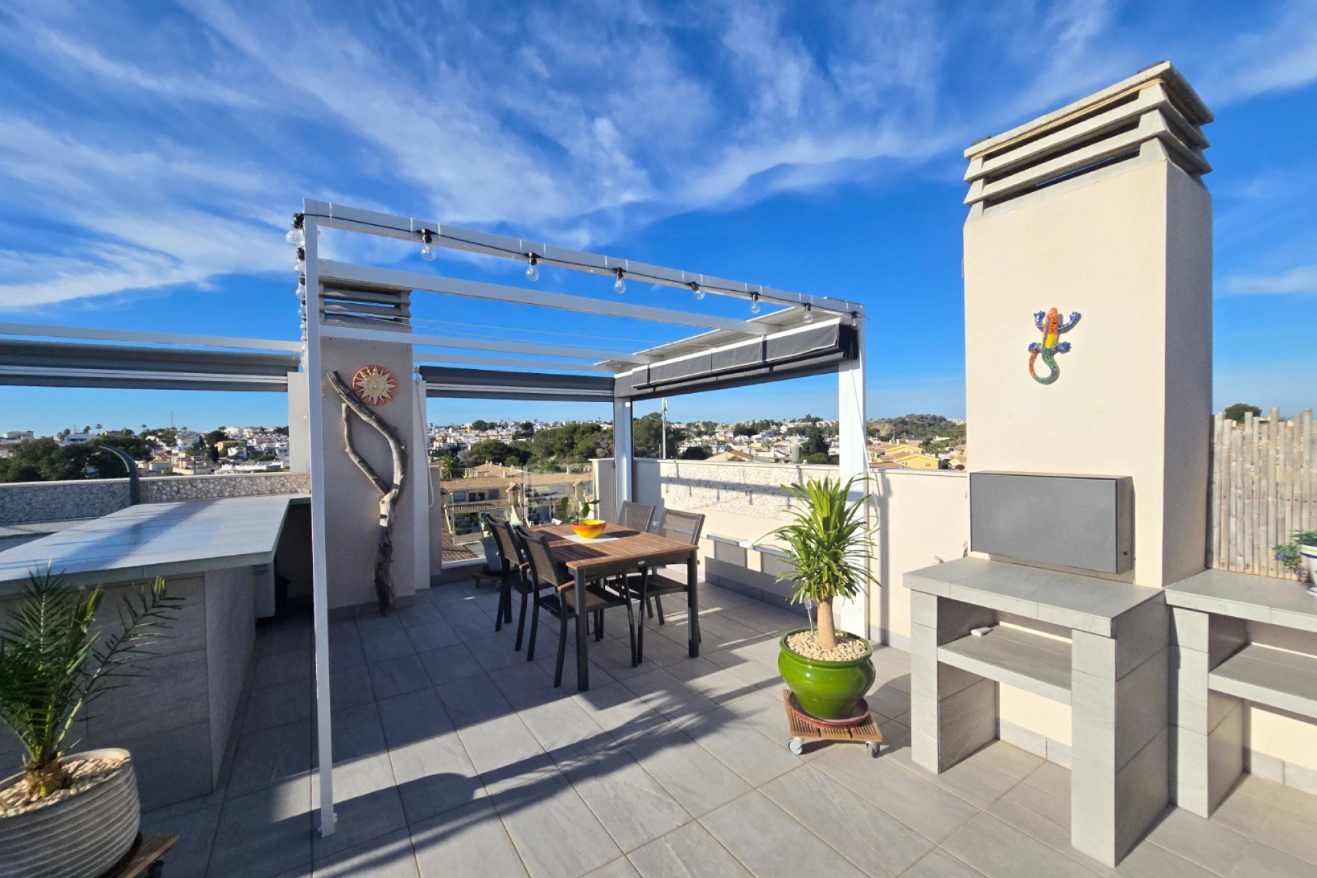 Resale - Apartment -
Orihuela Costa * - Villamartín *