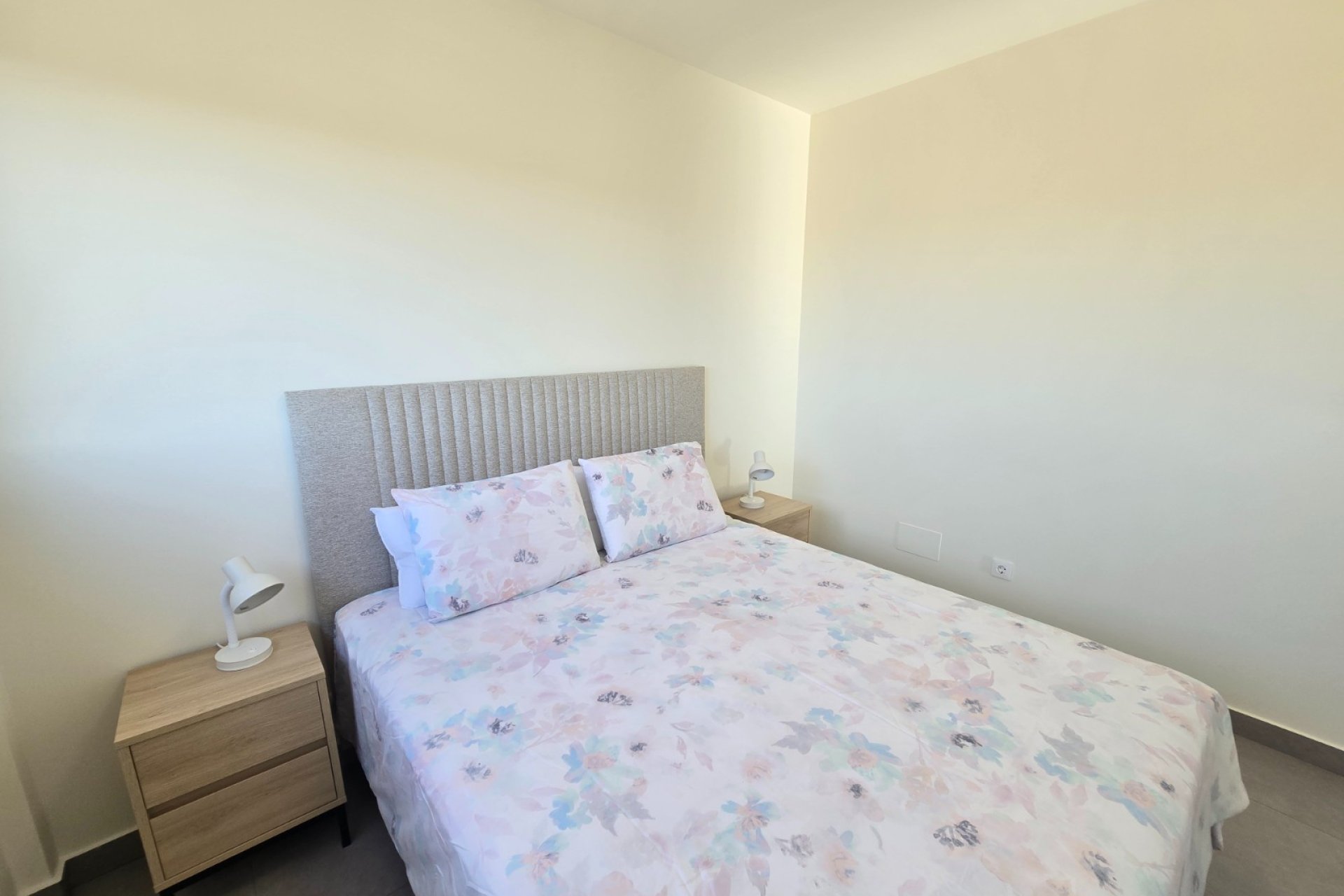 Resale - Apartment -
Orihuela Costa * - Villamartín *