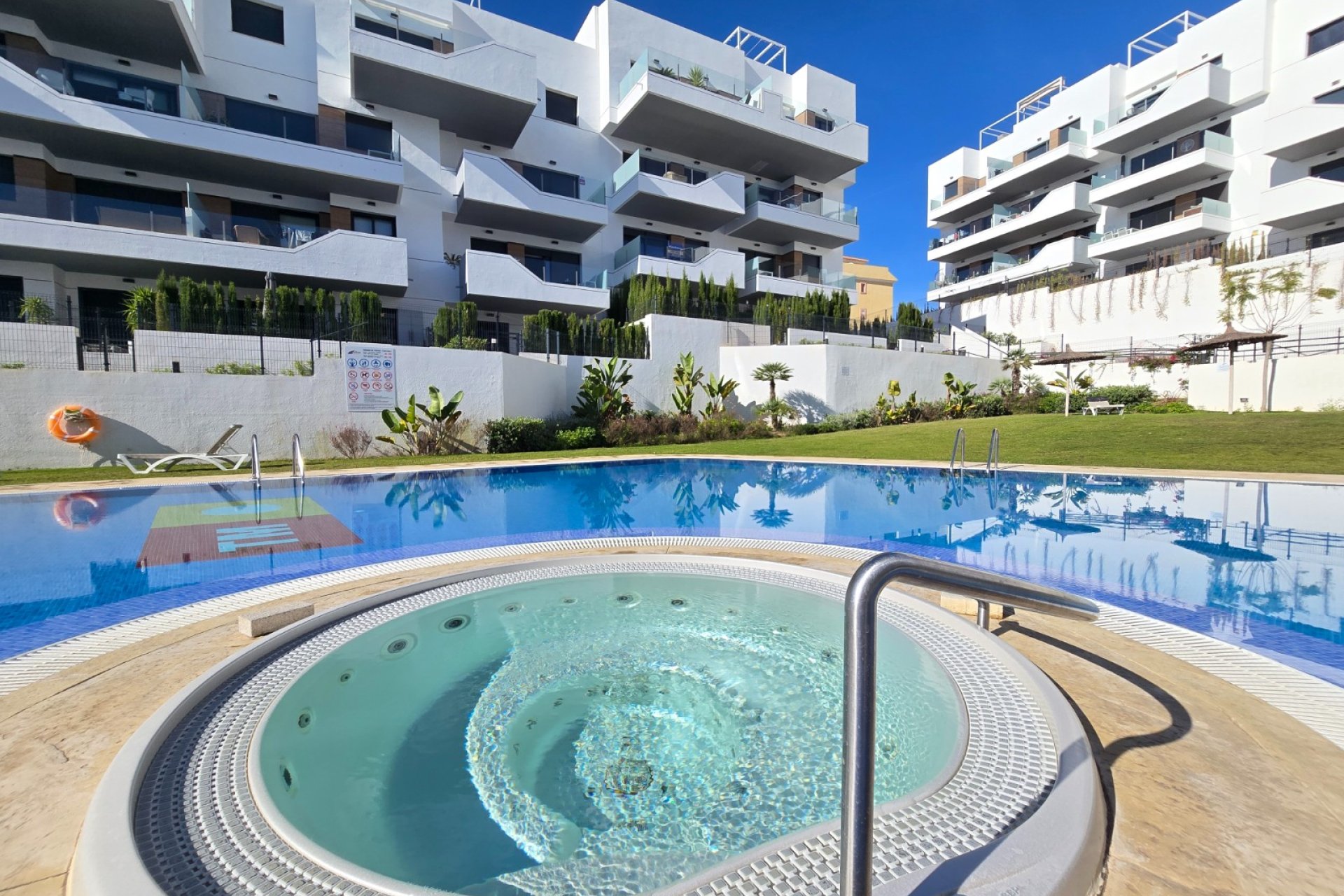 Resale - Apartment -
Orihuela Costa - Villamartín *