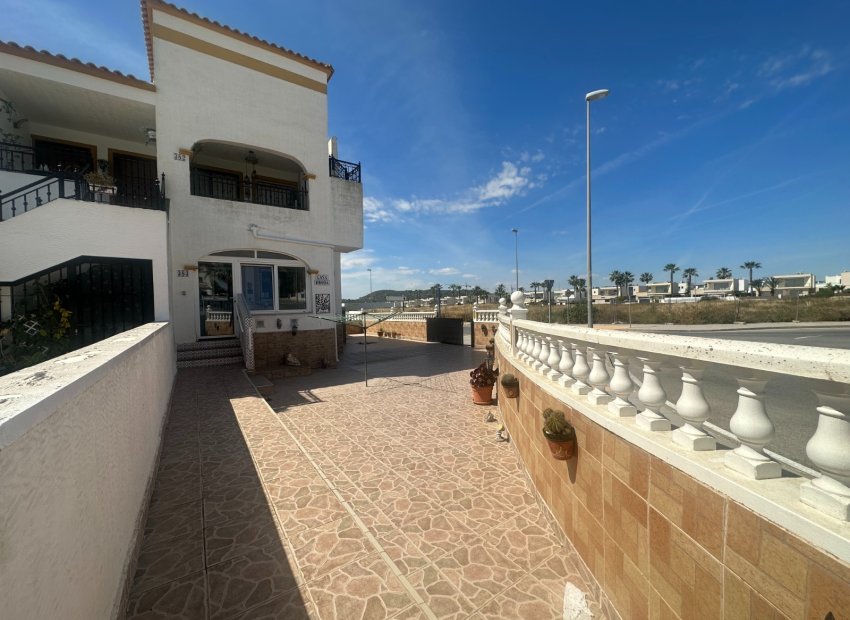 Resale - Apartment -
Orihuela - Entre Naranjos Vistabella