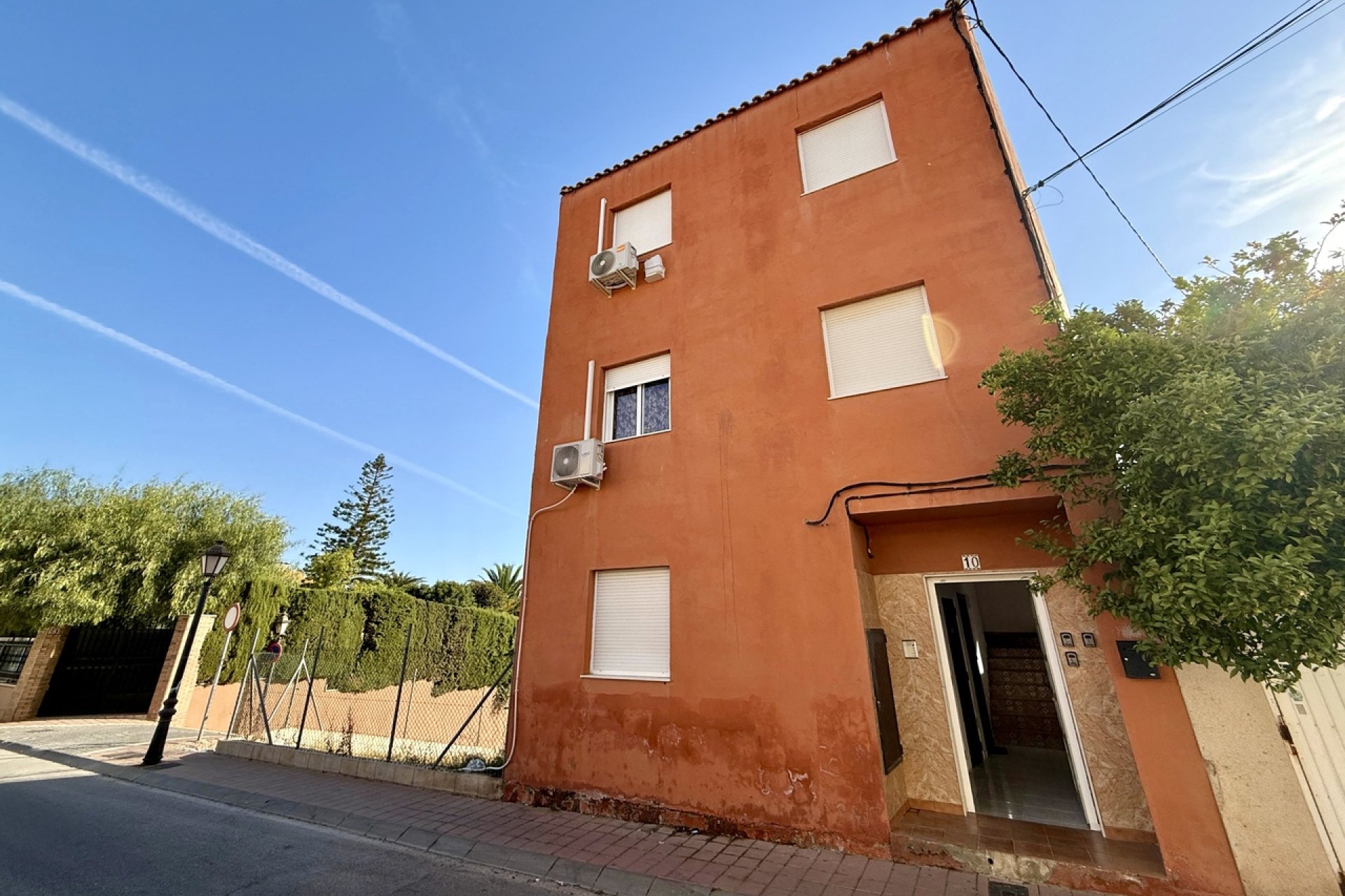 Resale - Apartment -
San Miguel de Salinas