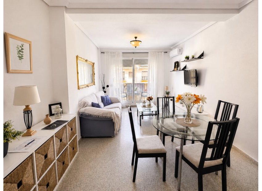 Resale - Apartment -
San Miguel de Salinas
