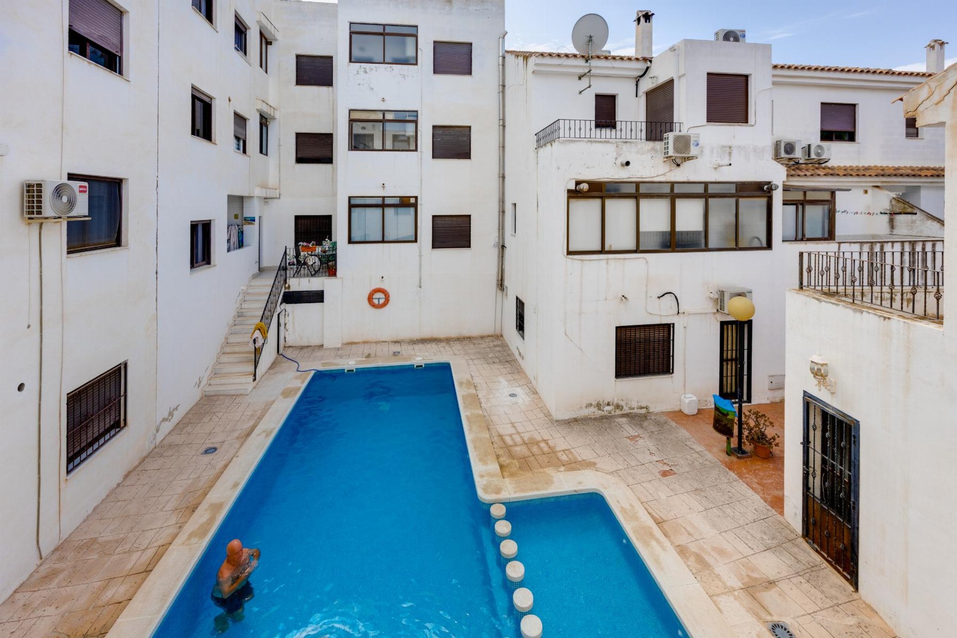 Resale - Apartment -
San Miguel de Salinas