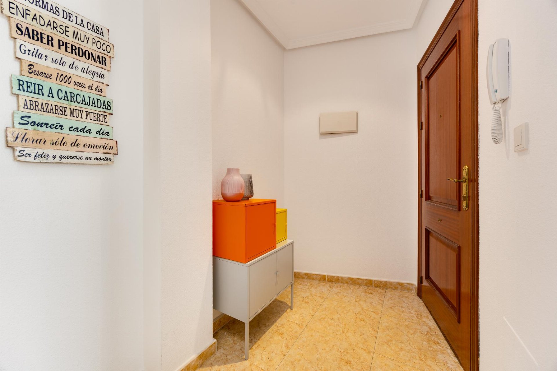 Resale - Apartment -
San Miguel de Salinas