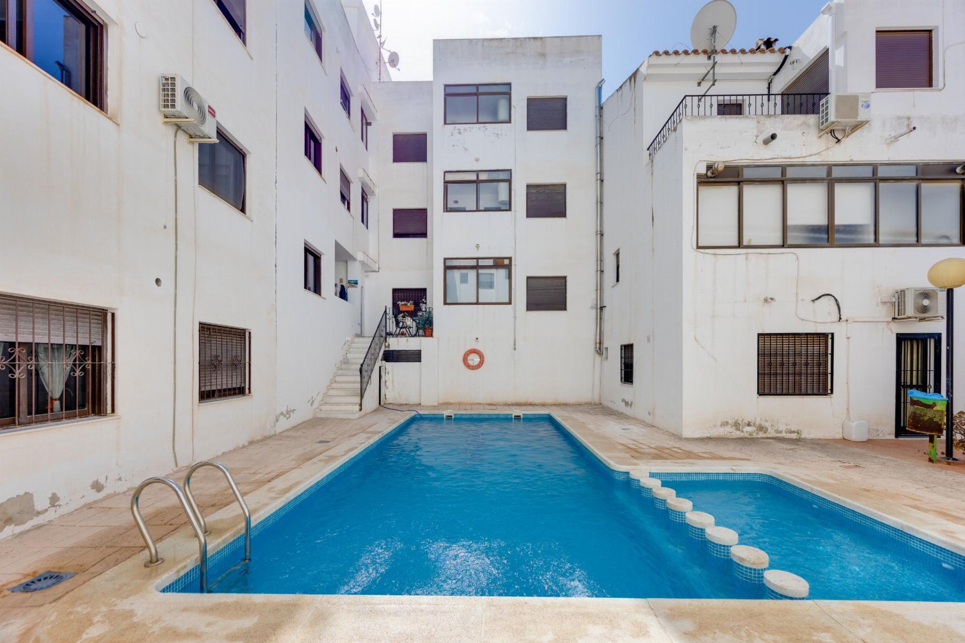 Resale - Apartment -
San Miguel de Salinas