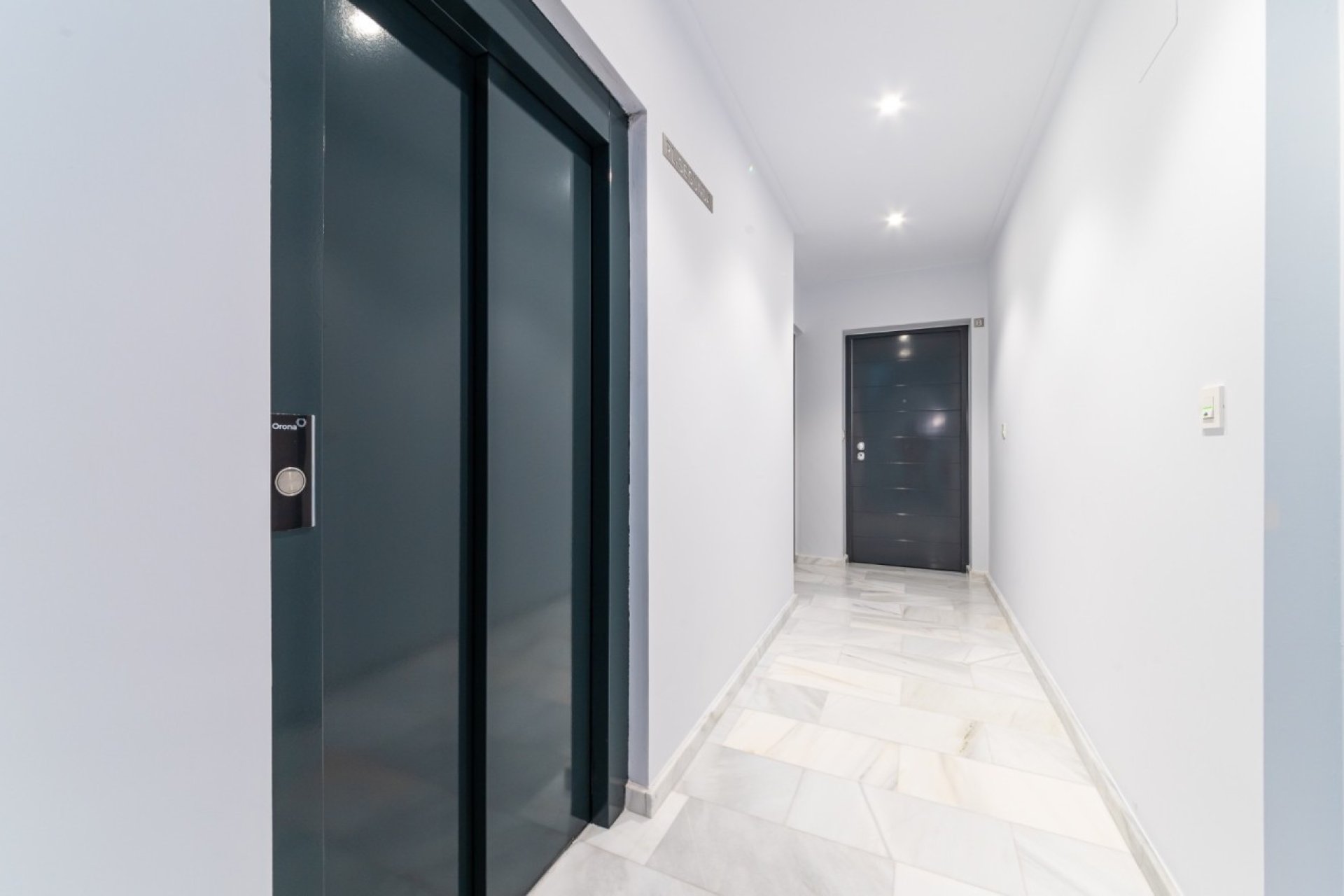 Resale - Apartment - Top Floor -
Benijofar