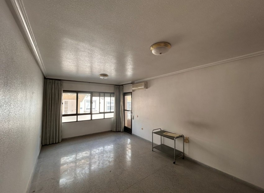 Resale - Apartment -
Torremendo