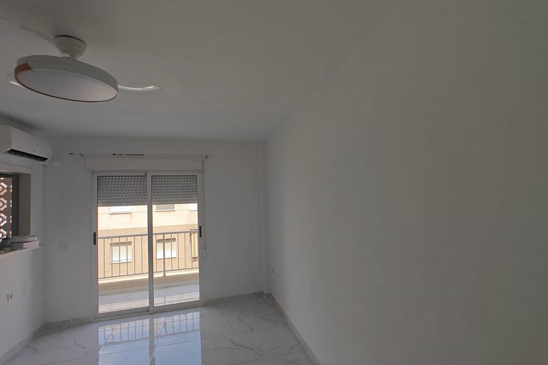 Resale - Apartment -
Torrevieja - Acequion