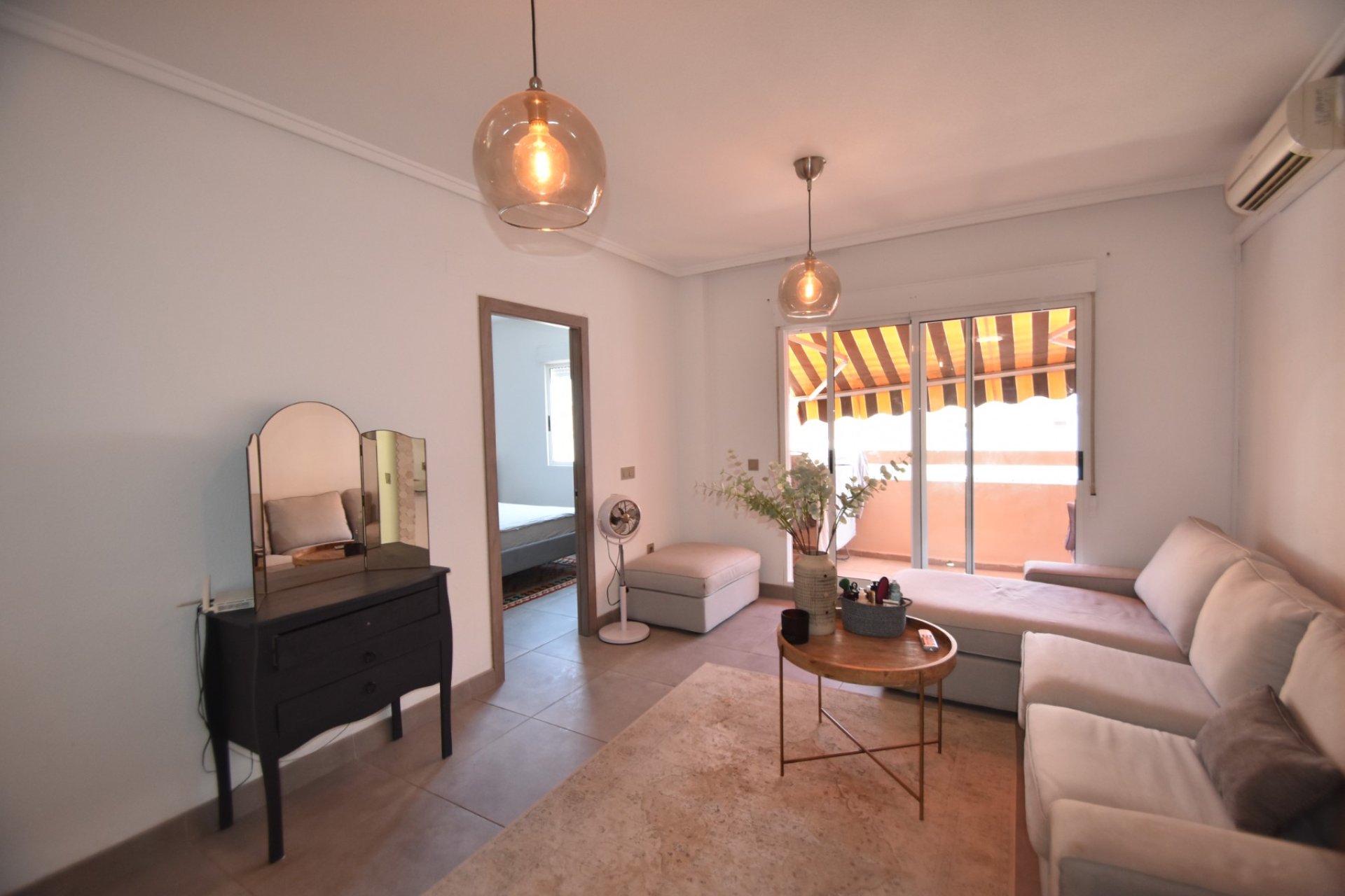 Resale - Apartment -
Torrevieja - Center