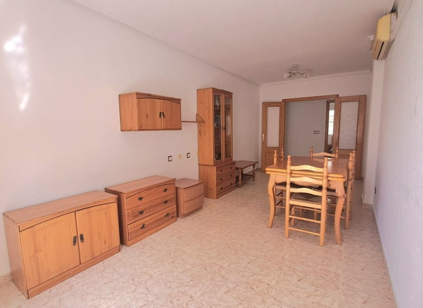 Resale - Apartment -
Torrevieja - Center