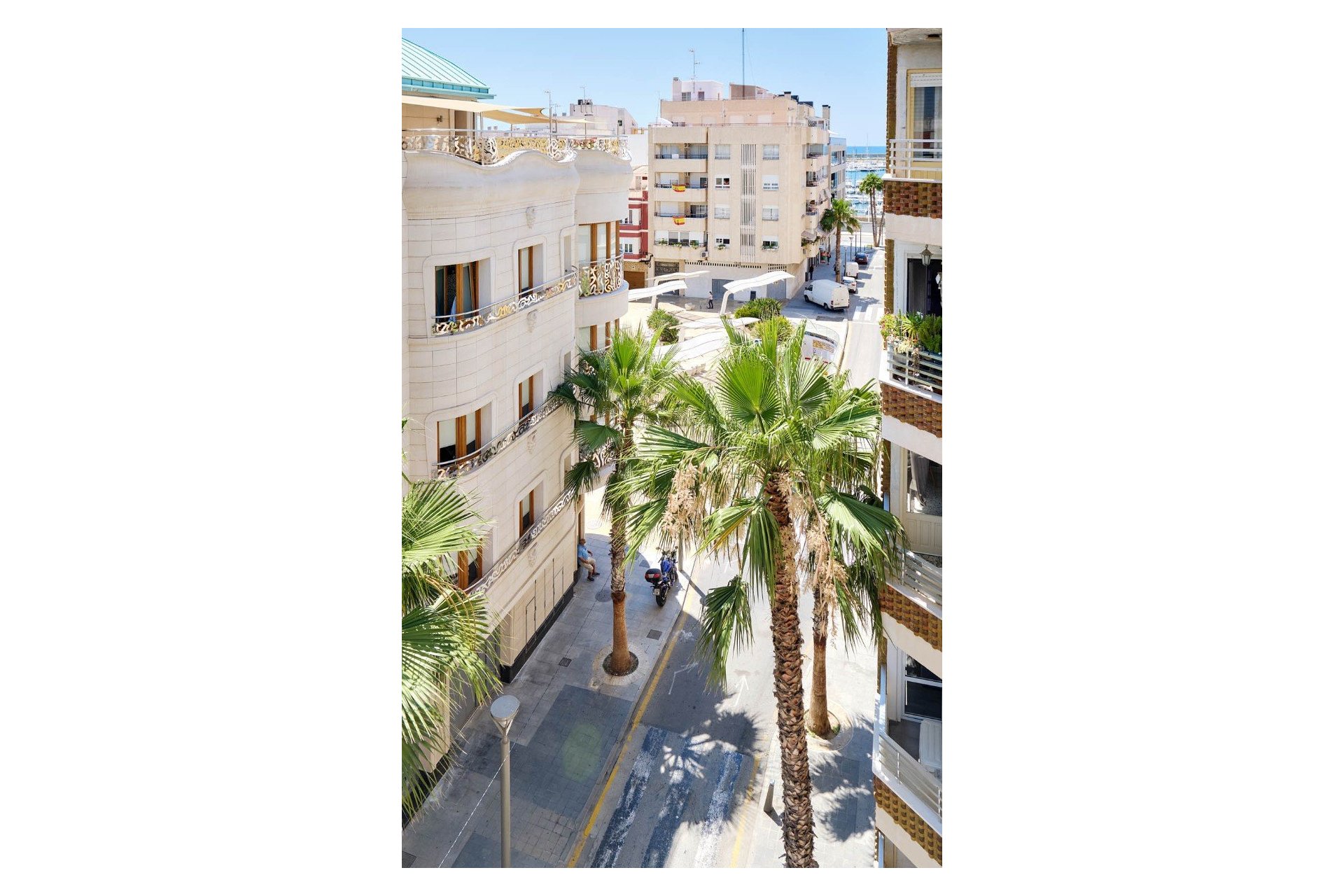 Resale - Apartment -
Torrevieja - Center