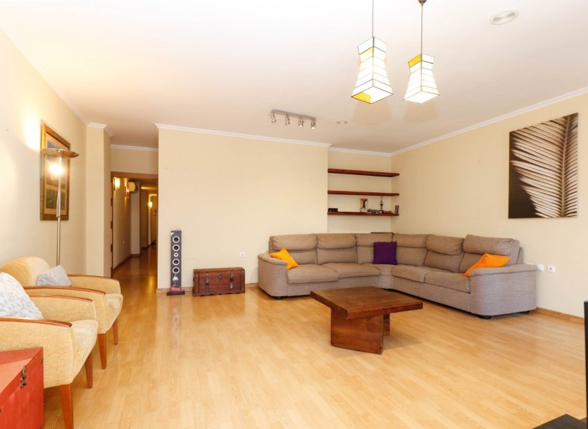 Resale - Apartment -
Torrevieja - Center