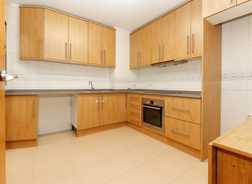 Resale - Apartment -
Torrevieja - Center