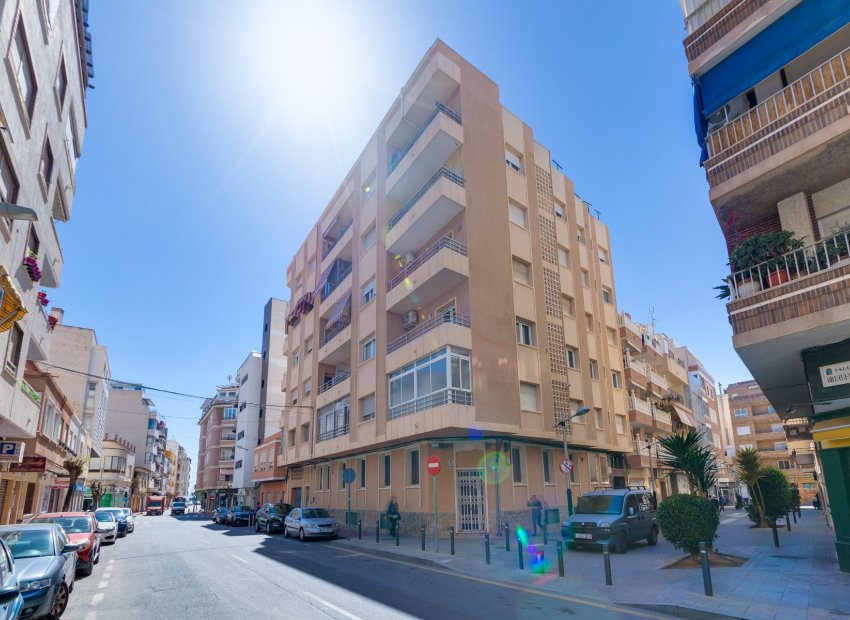 Resale - Apartment -
Torrevieja - Center