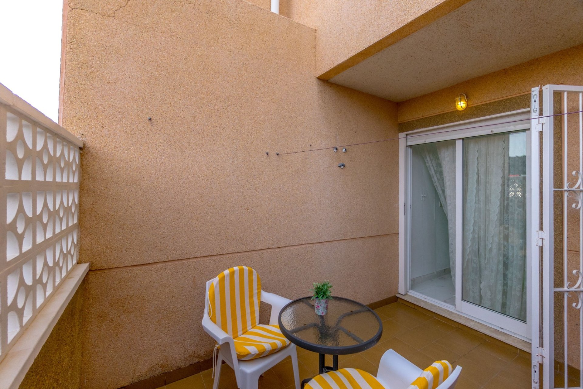 Resale - Apartment -
Torrevieja - Centro