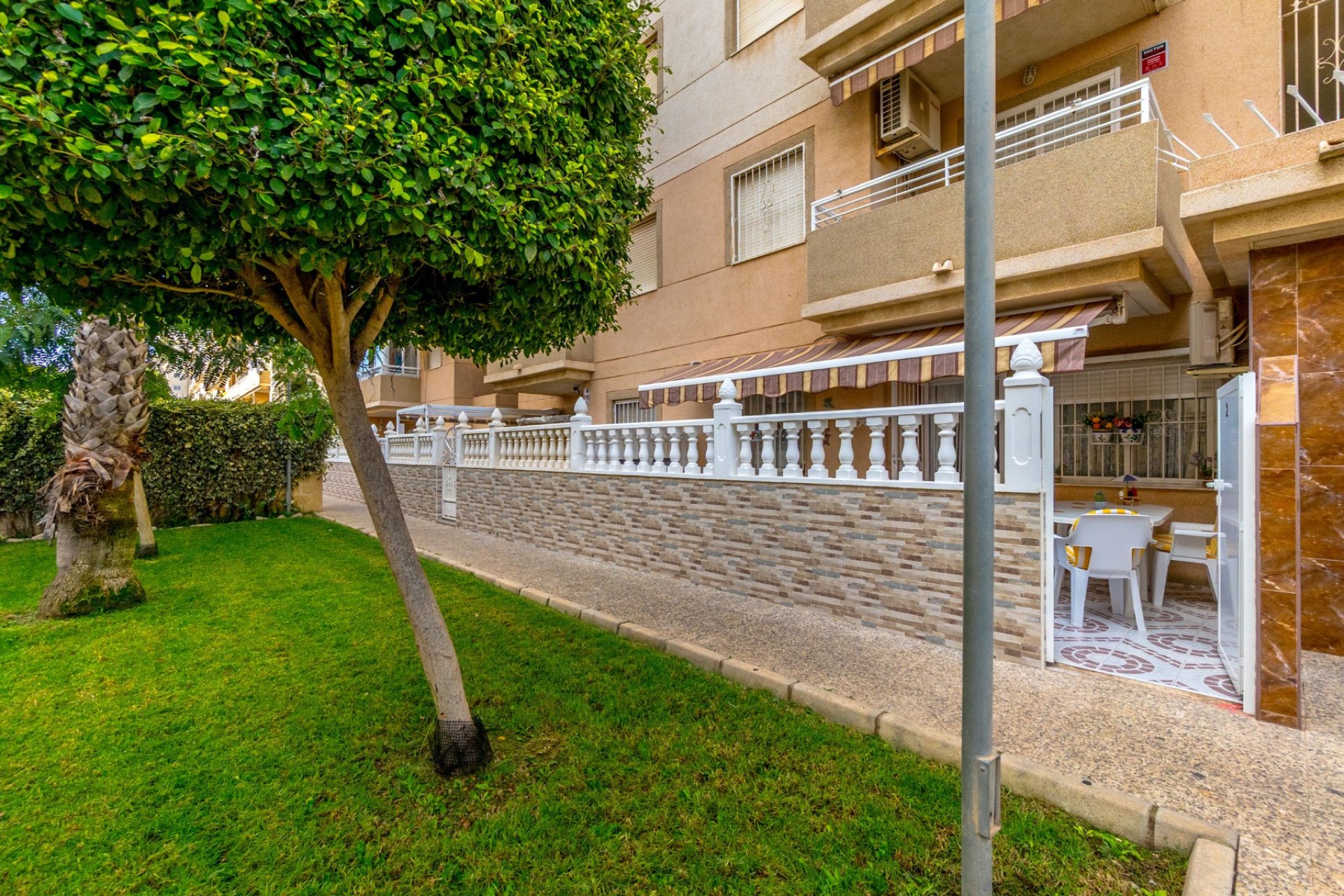 Resale - Apartment -
Torrevieja - Centro