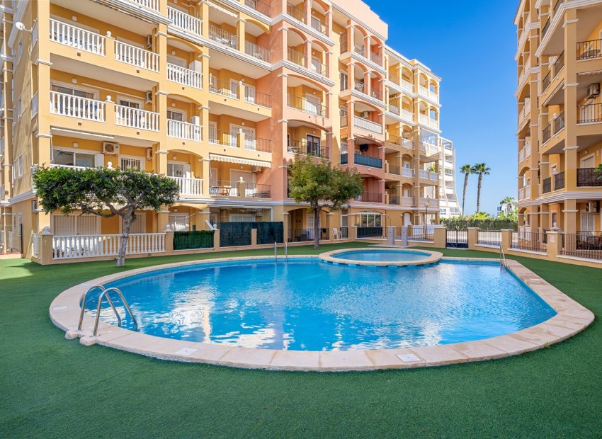 Resale - Apartment -
Torrevieja - La Mata