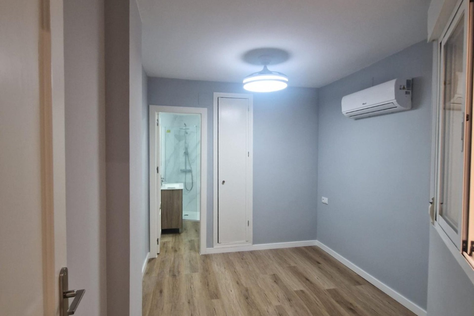 Resale - Apartment -
Torrevieja - La Mata