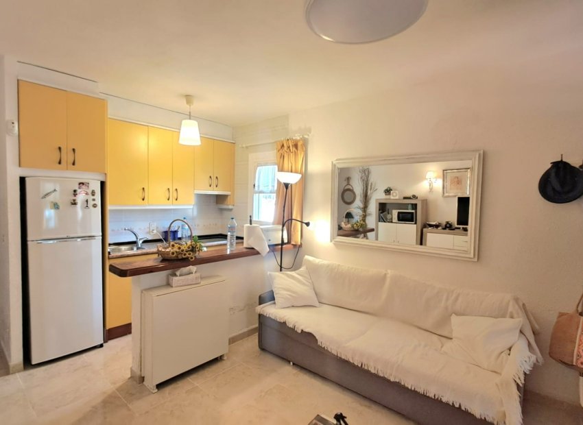 Resale - Apartment -
Torrevieja - La Mata