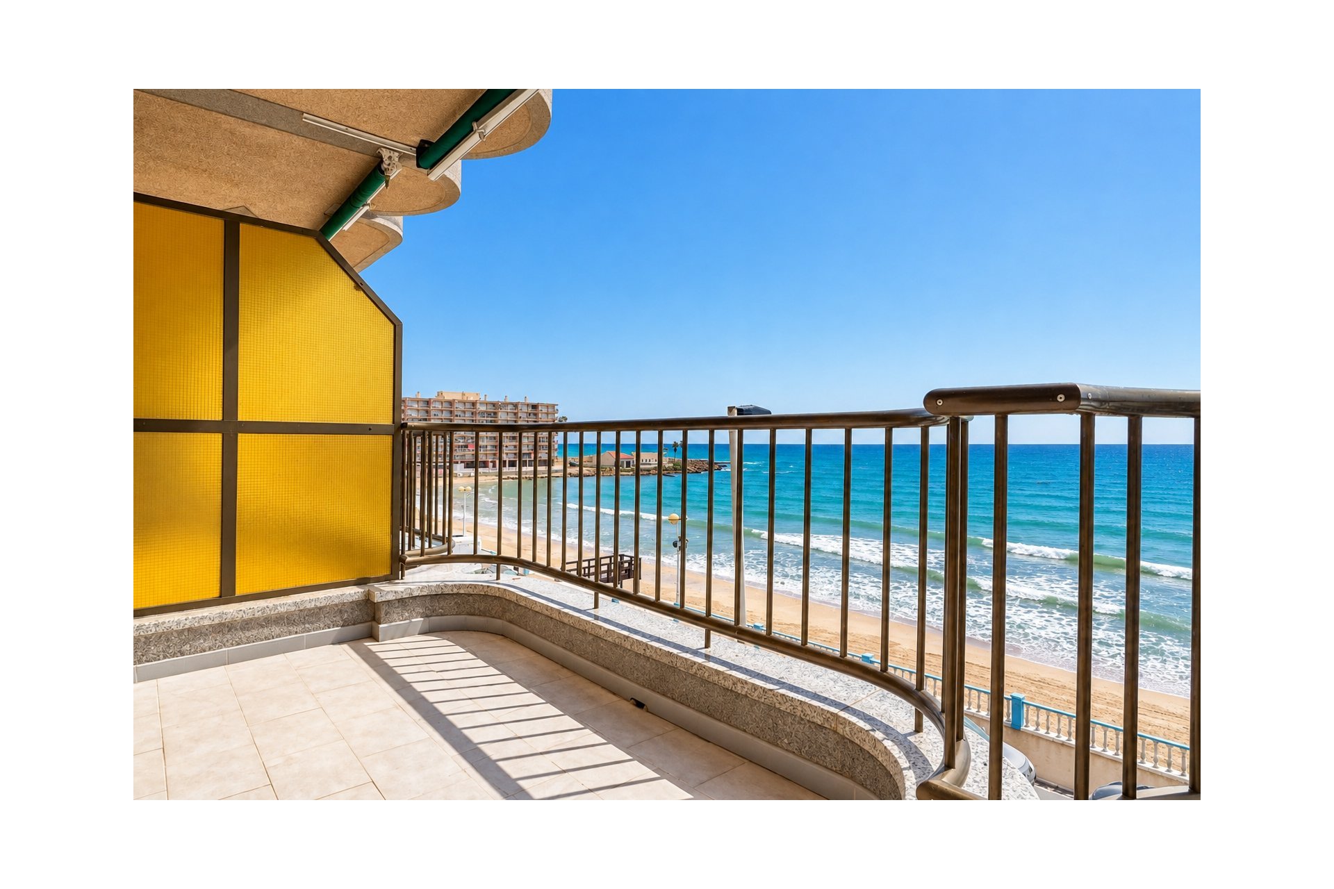 Resale - Apartment -
Torrevieja - Playa de los Locos