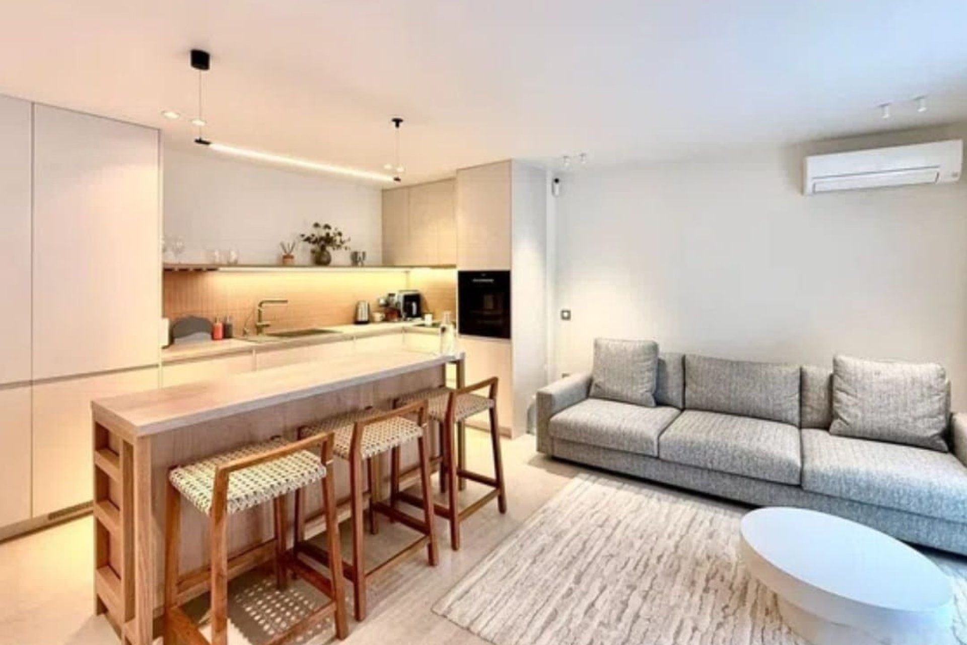 Resale - Apartment -
Torrevieja - Playa del Cura