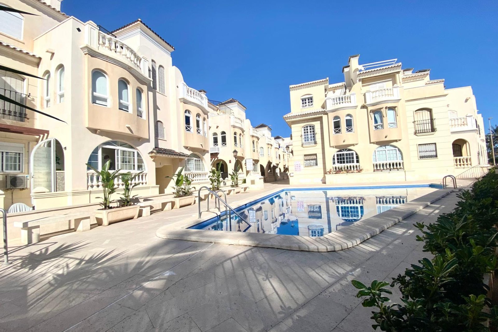 Resale - Apartment -
Torrevieja - Playa Los Locos