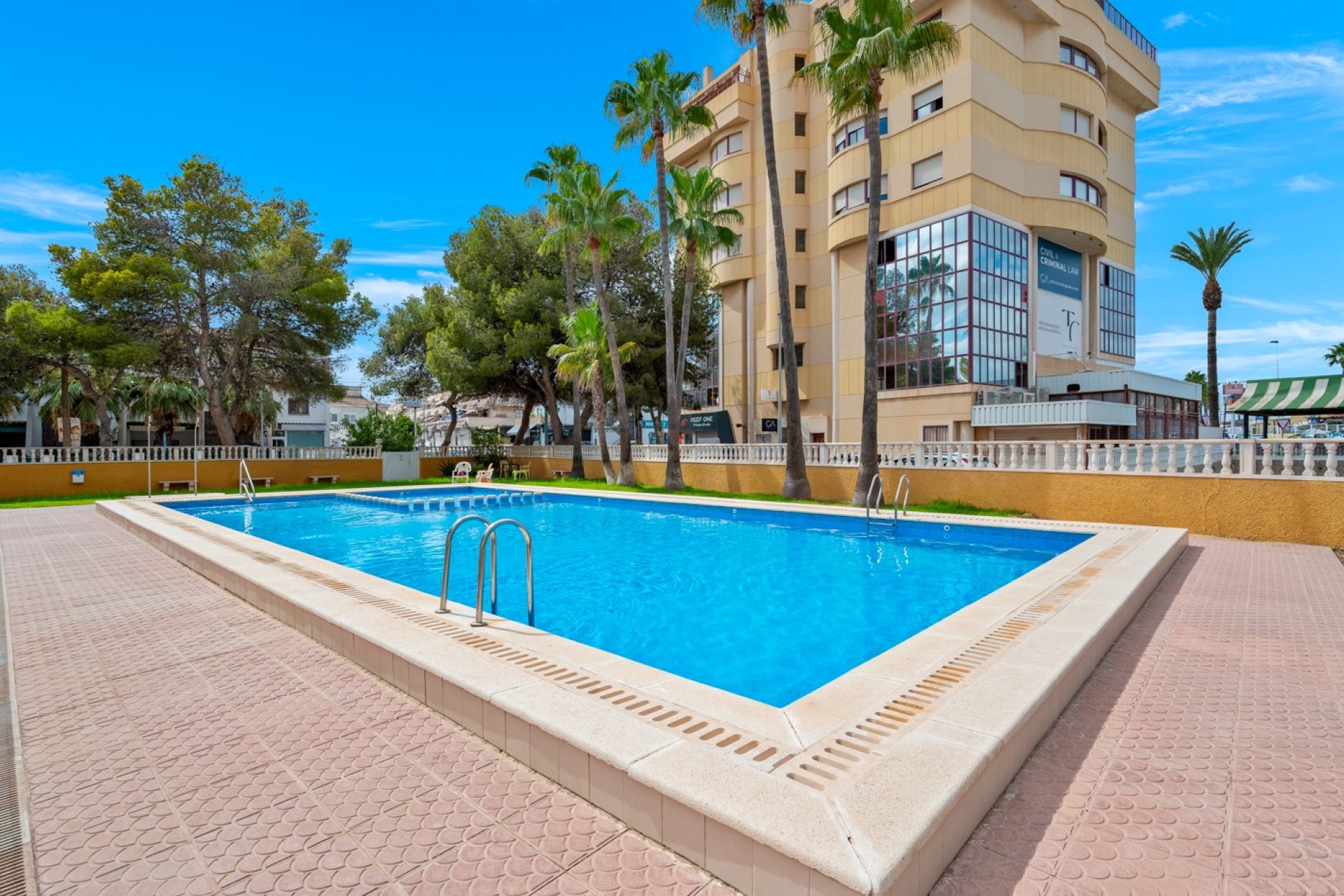Resale - Apartment -
Torrevieja - Punta Prima