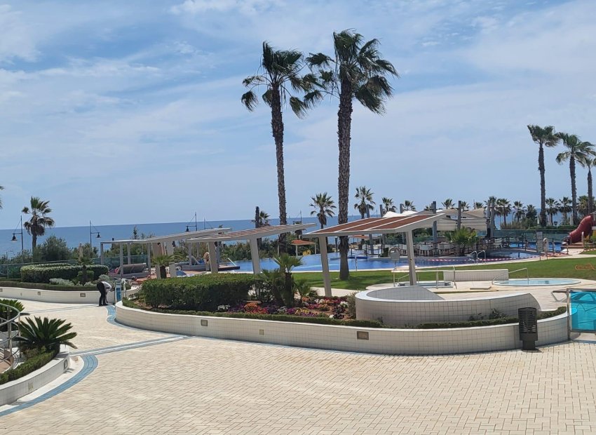 Resale - Apartment -
Torrevieja - Punta Prima