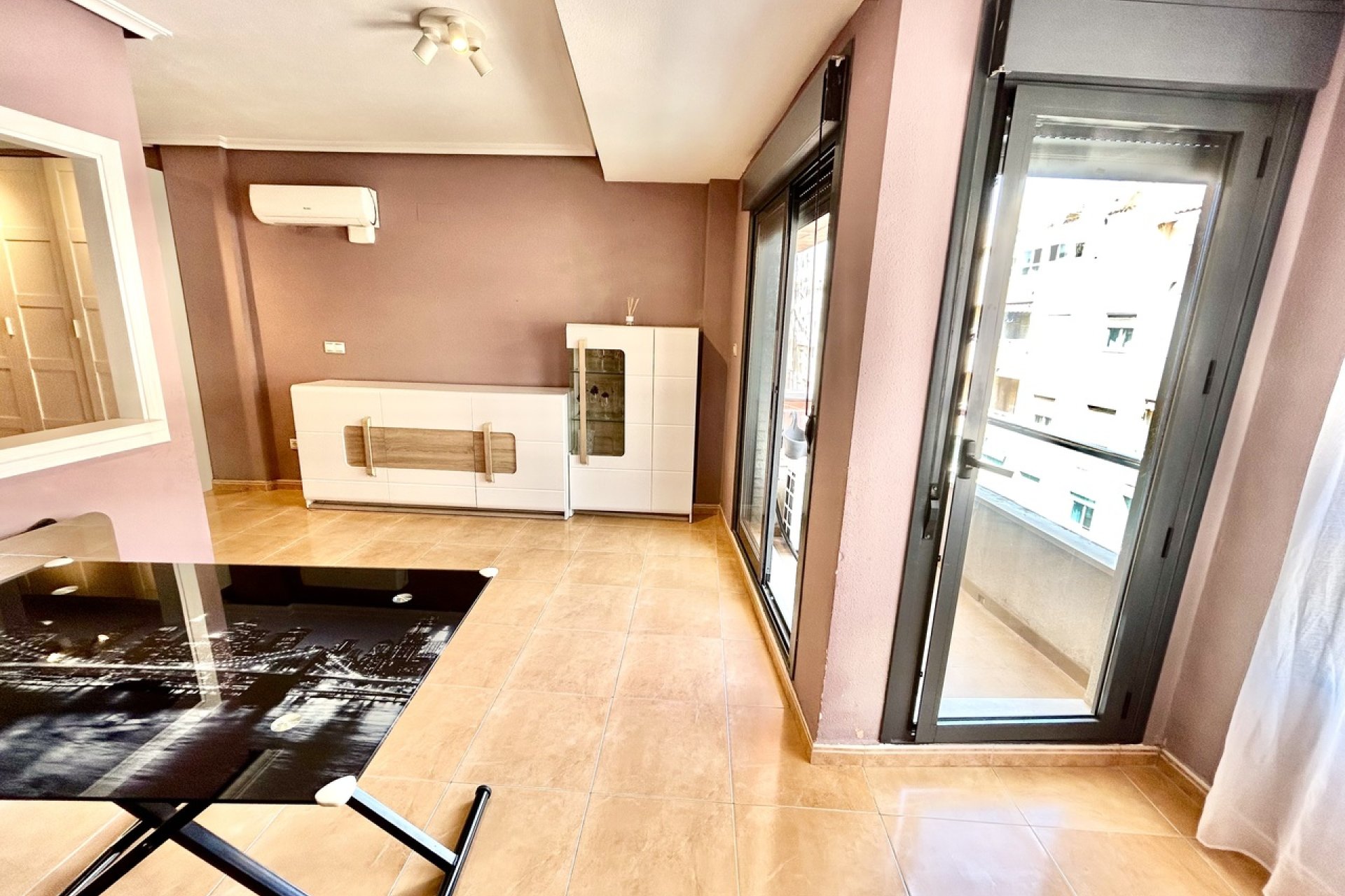Resale - Apartment -
Torrevieja