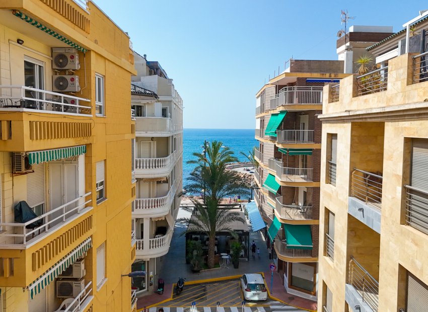 Resale - Apartment -
Torrevieja