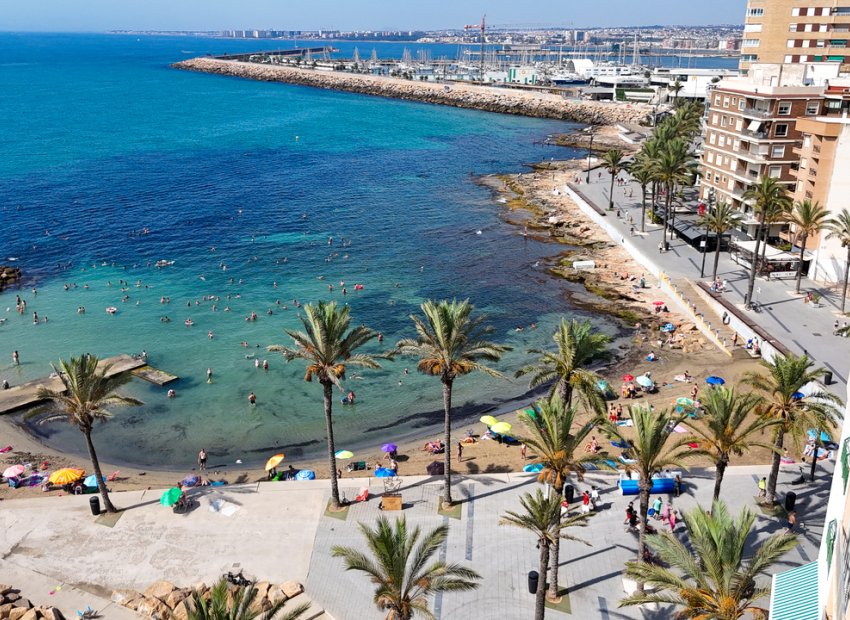 Resale - Apartment -
Torrevieja