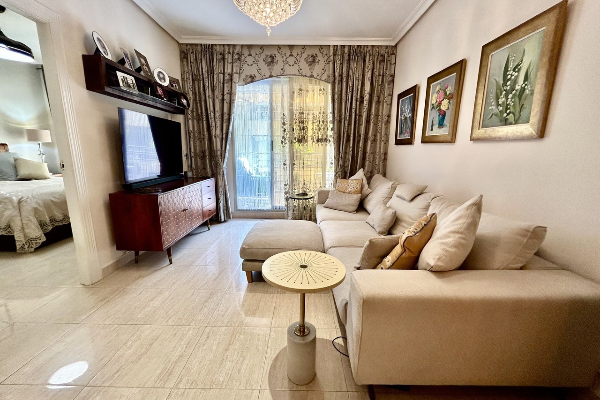 Resale - Apartment -
Torrevieja