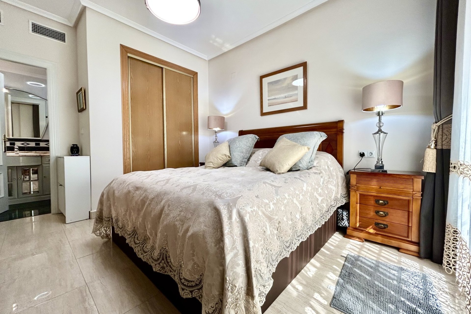 Resale - Apartment -
Torrevieja