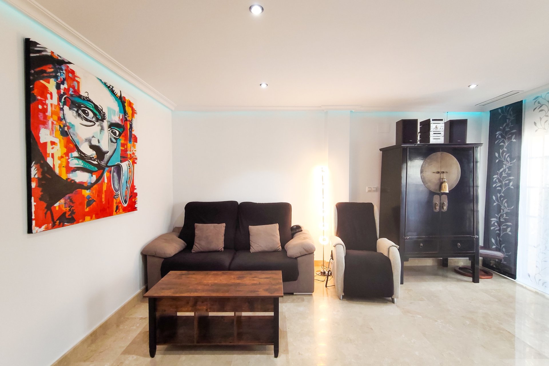Resale - Apartment -
Torrevieja
