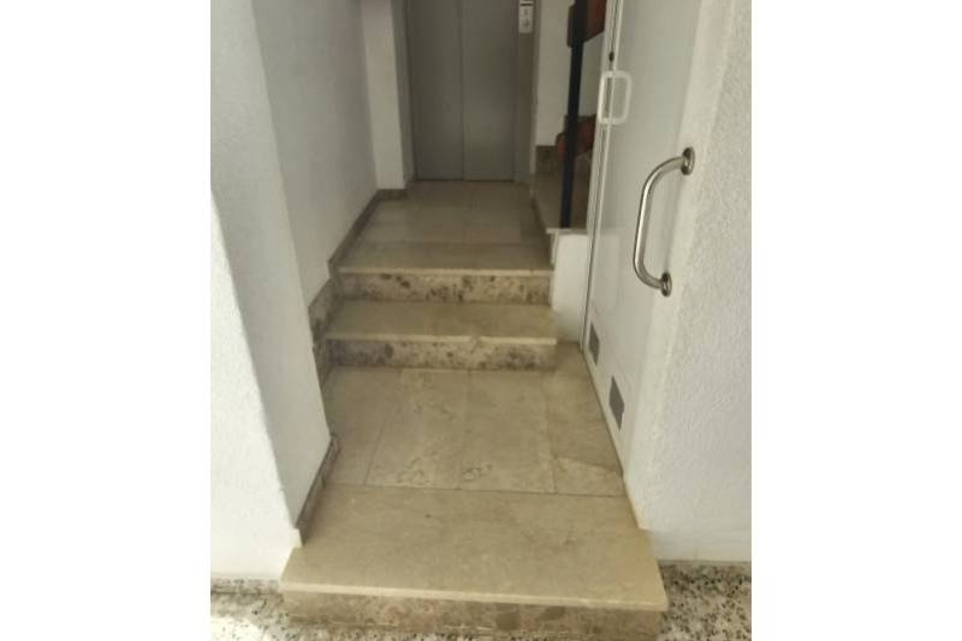 Resale - Apartment -
Villajoyosa - Barberes Sur/ Palasiet